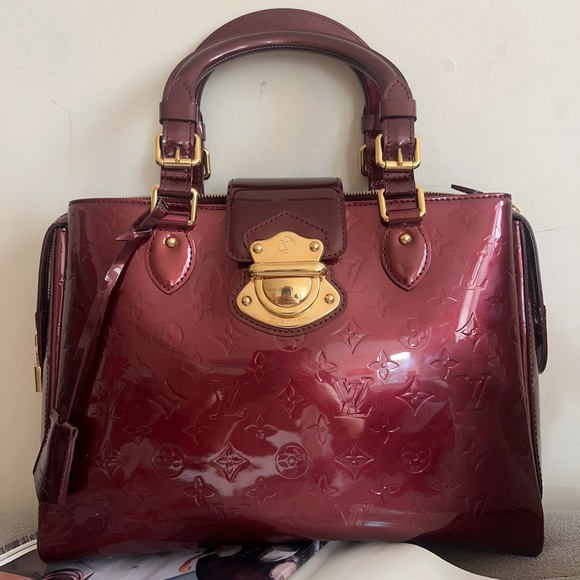 Louis Vuitton Handbags - LOUIS VUITTON Amarante
Melrose Avenue Vernis Monogram
Satchel